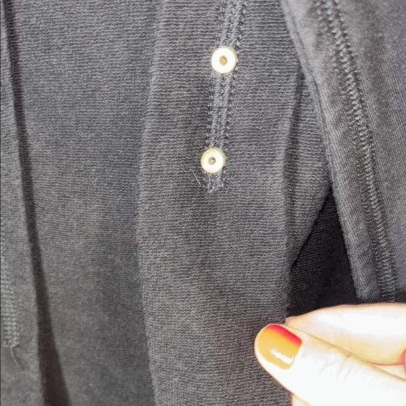 Elegant Black Long Coat - Picture 15 of 15